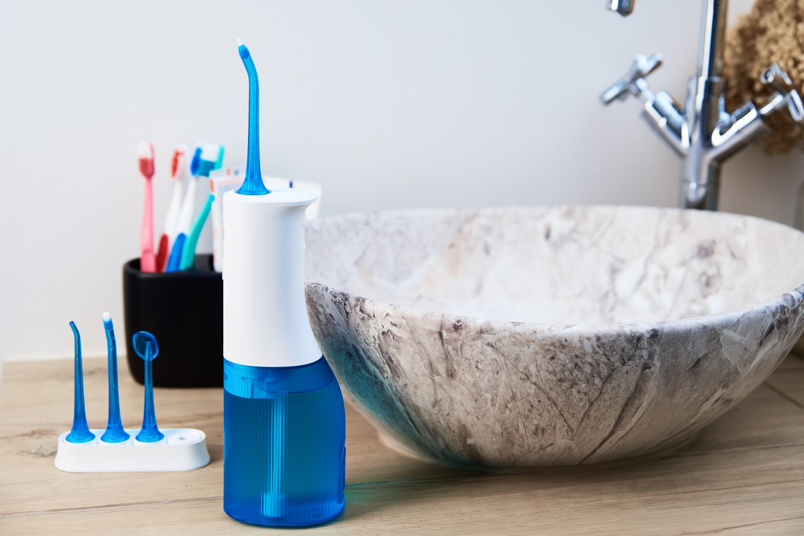 Water flosser – Is it a toothbrush substitute?