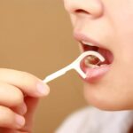 Traditional Dental Flossing and Its Alternatives   